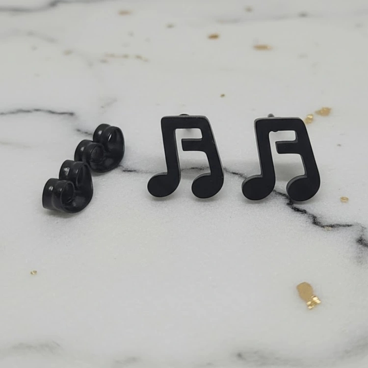 2 16’lık Siyah Notalı Küpe