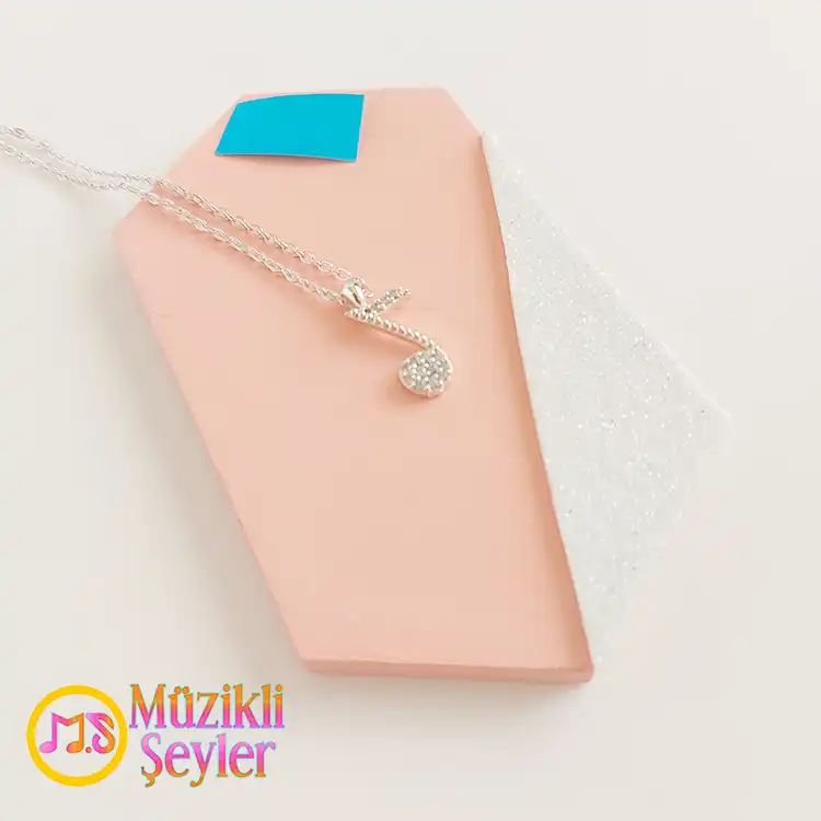 Zirkon%20Taşlı%208’lik%20Zarif%20Nota%20Kolye