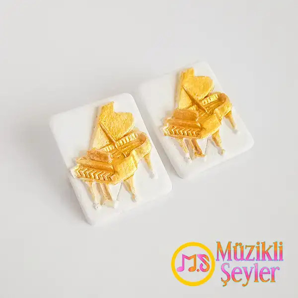 Altın%20Renkli%20Piyano%20Magnet