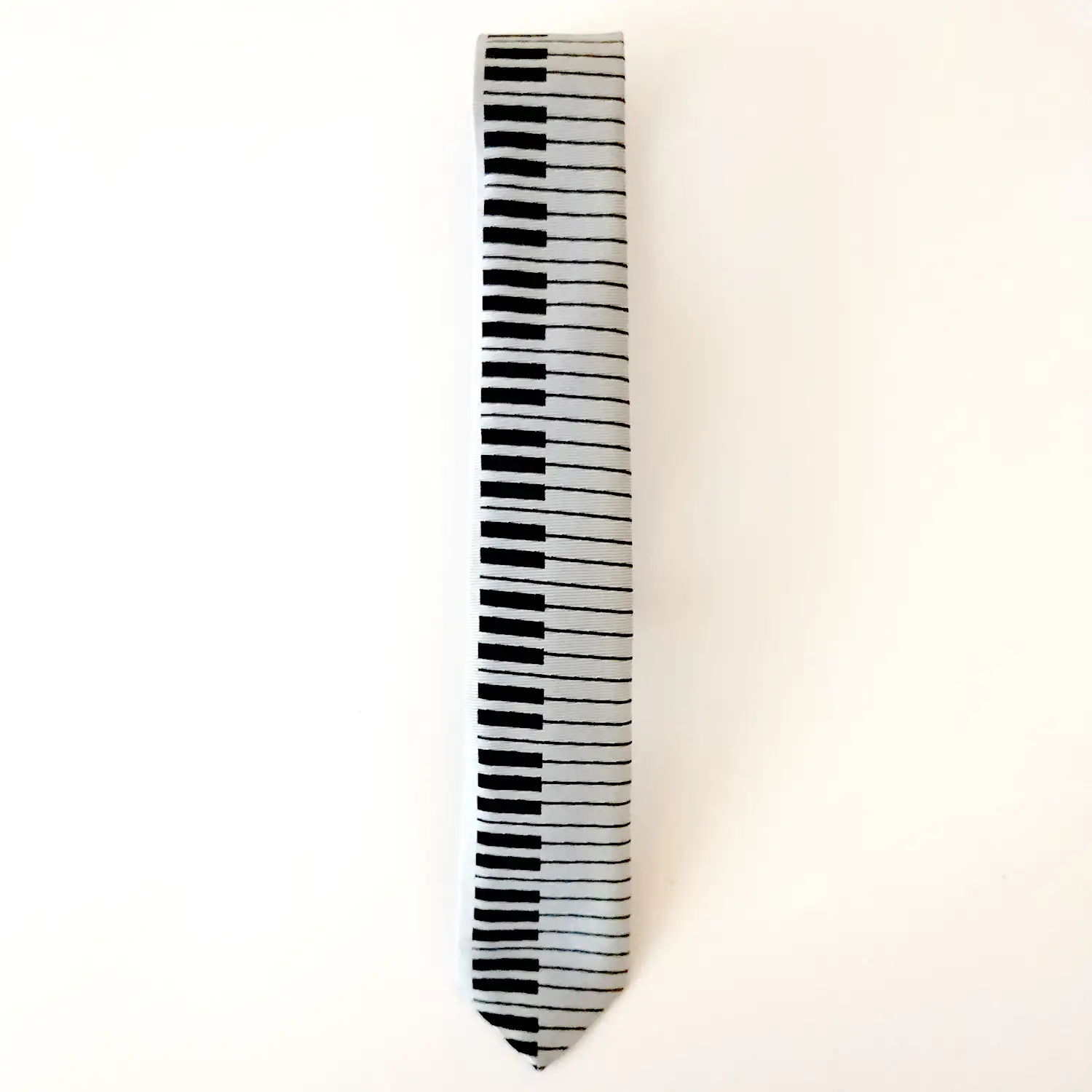 Gümüş Piyano Kravat