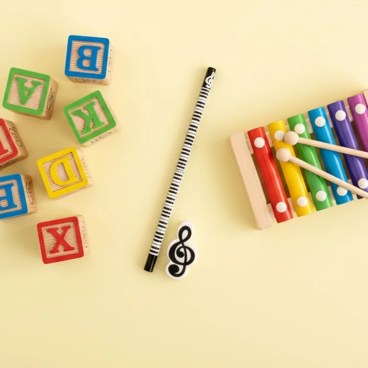 Piyano Kalem Beyaz Sol Anahtarı Silgi Seti