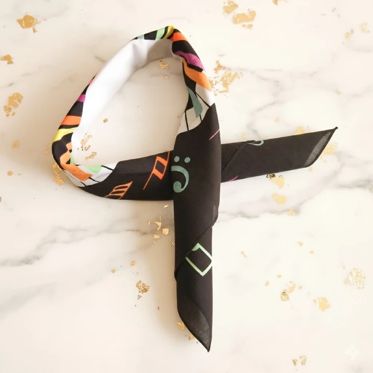 Piyano Tuşlu Notalı Fular