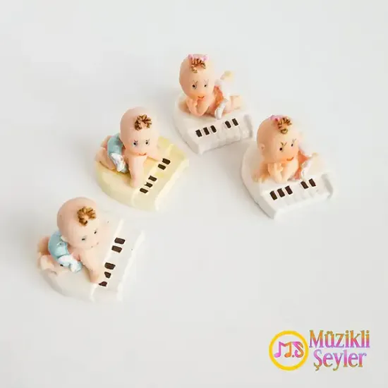 Piyanolu Bebekler