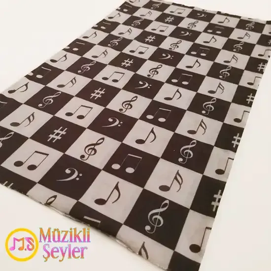 Siyah-Beyaz Notalı Buff