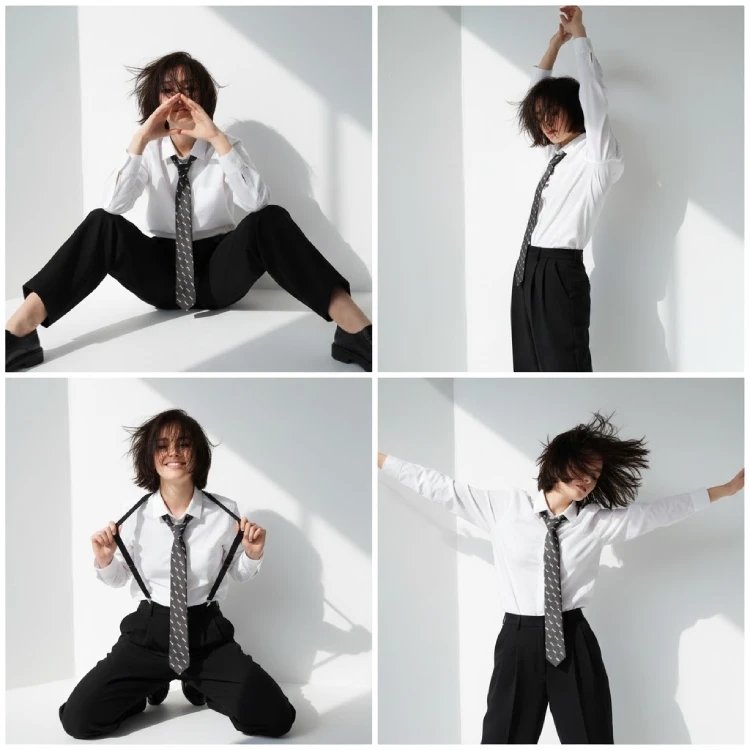 Sol Anahtarı Desenli Siyah Kravat