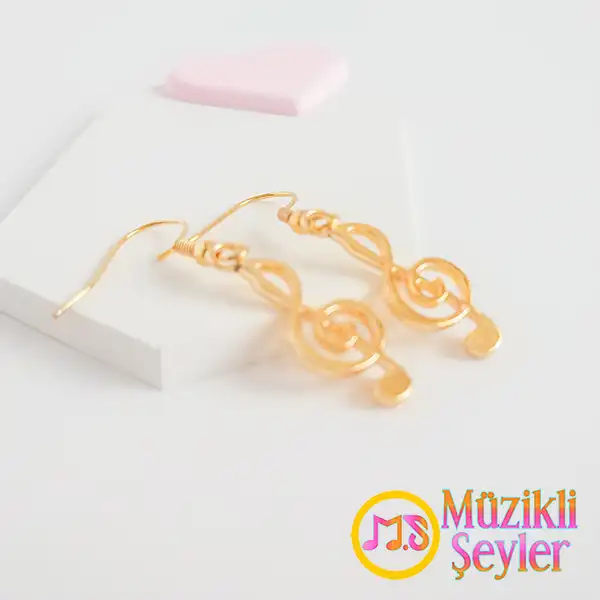 Zarif%20Sol%20Anahtarı%20Küpe